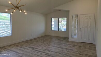 16230 N 99th Way in Scottsdale, AZ - Building Photo - Building Photo