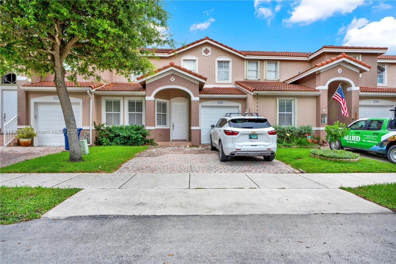 2783 SW 138th Path in Naranja, FL - Foto de edificio