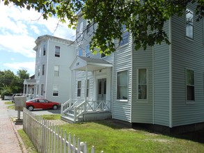 130 Elm St in Saco, ME - Foto de edificio - Building Photo