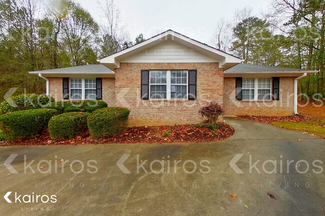 property at 400 Beaver Pointe Dr