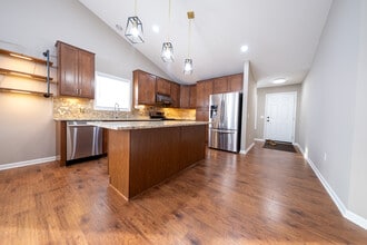 20904 Greenwood Ct in Lakeville, MN - Building Photo - Building Photo