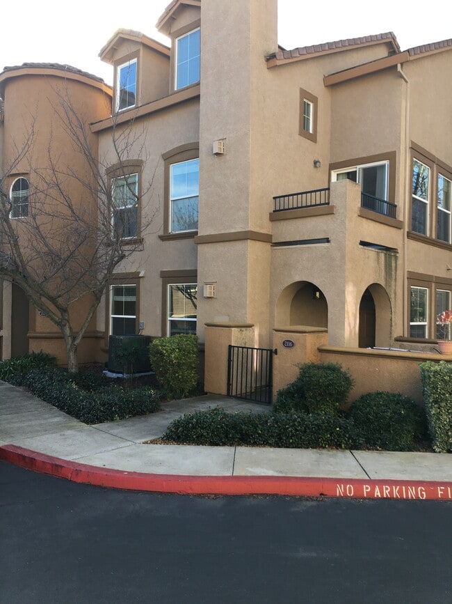 property at 5350 Dunlay Dr