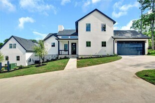 3018 Sunridge Dr in Austin, TX - Building Photo