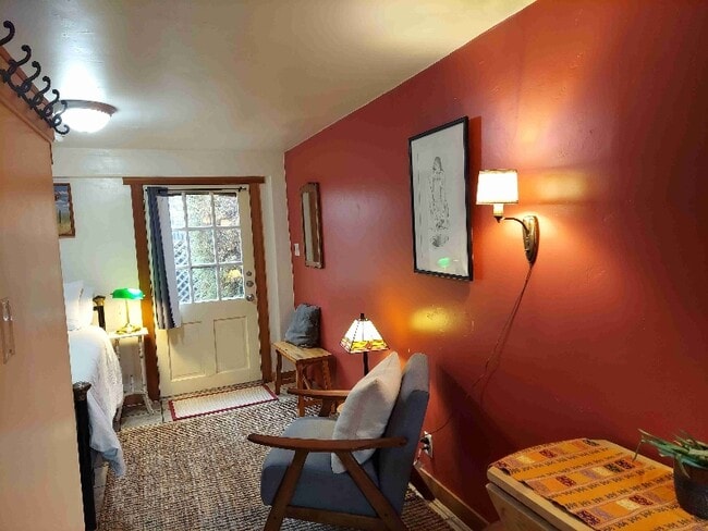 property at 8 Woodford St