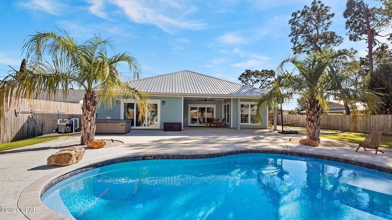 2916 Laurie Ave in Panama City, FL - Building Photo