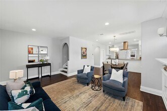 1801 Palma Plaza in Austin, TX - Building Photo - Building Photo