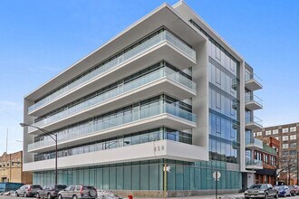 858 N Franklin in Chicago, IL - Building Photo - Building Photo
