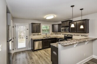 453 Charleston Pl in Villa Rica, GA - Building Photo - Building Photo
