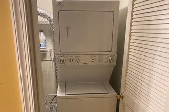 505 Plymouth Rd, Unit 505 in North Brunswick, NJ - Building Photo - Building Photo