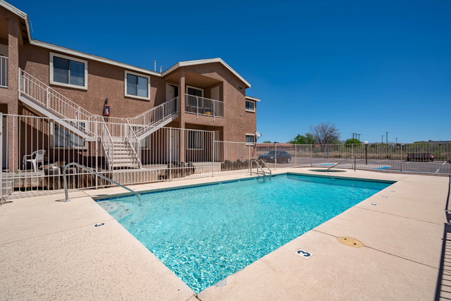 Summer Crossings in Douglas, AZ - Building Photo - Primary Photo