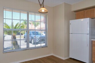 860 Monopoly Ct in Orlando, FL - Building Photo - Building Photo
