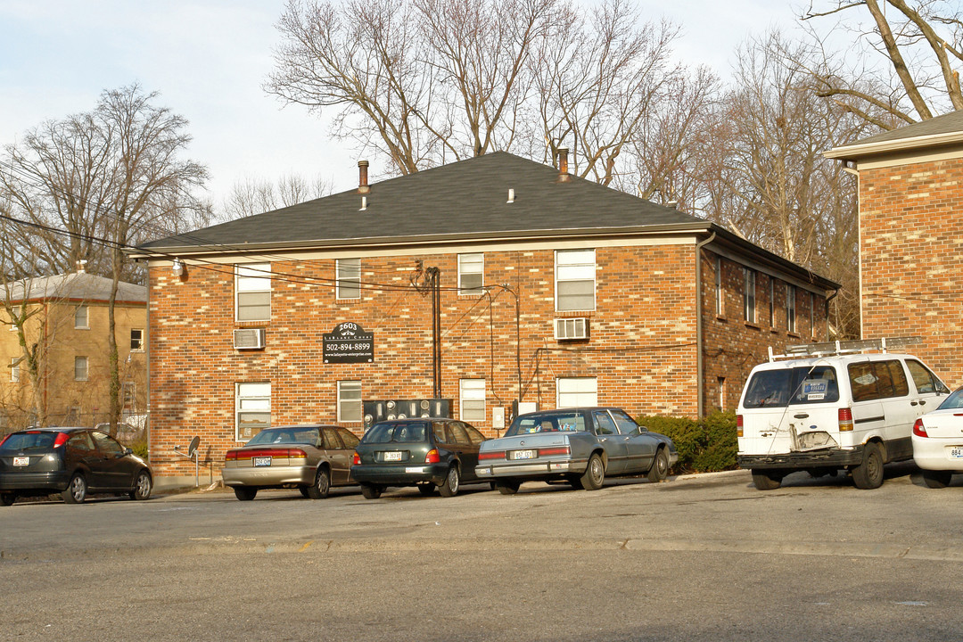 2603 Le Blanc Ct in Louisville, KY - Building Photo