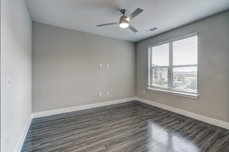 Encore Motif in Katy, TX - Building Photo - Building Photo