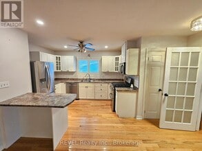 5566 Highland Ave in Niagara Falls, ON - Building Photo - Building Photo