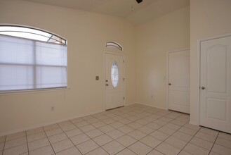 14748 Horizon View Dr in Horizon City, TX - Foto de edificio - Building Photo