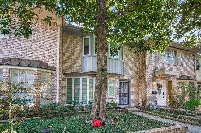 property at 5530 Holly St