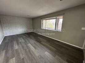 403 Woodhenge Dr in Collinsville, IL - Building Photo