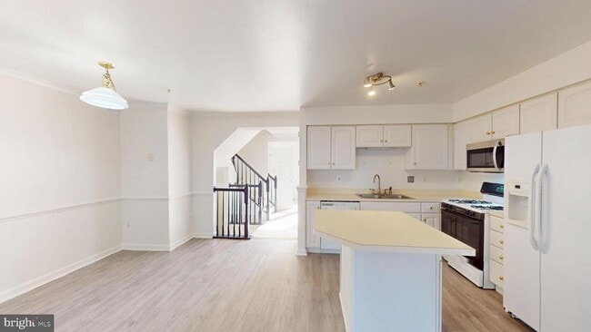 26071 Ridge Manor Dr in Damascus, MD - Building Photo - Building Photo