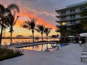2560 S Ocean Blvd in Palm Beach, FL - Building Photo - Building Photo