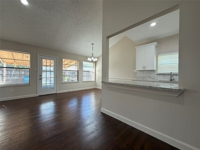 3102 Frontier Dr in Sugar Land, TX - Building Photo - Building Photo