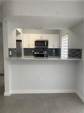103 Riviera Cir in Weston, FL - Building Photo - Building Photo