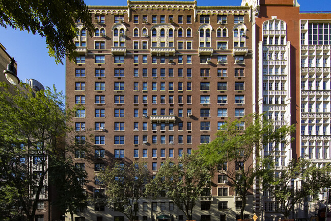 40 W 77th St in New York, NY - Foto de edificio - Building Photo