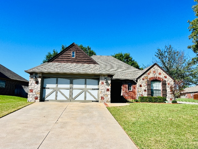 property at 900 S 75th St