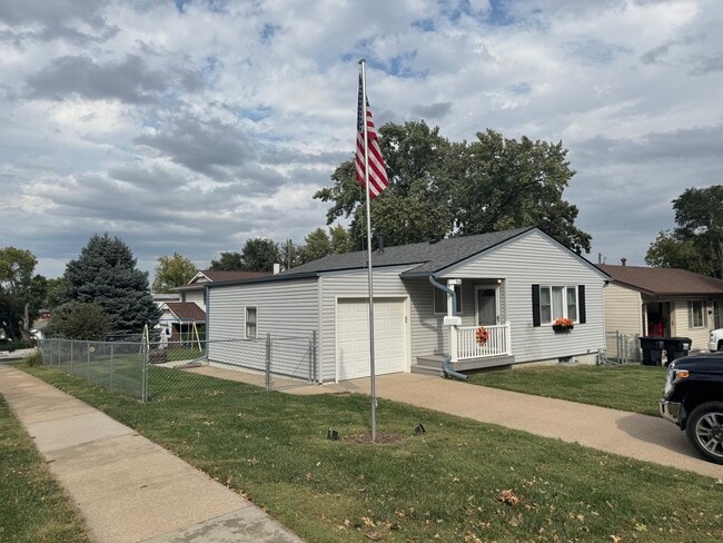 property at 518 W Sherman St