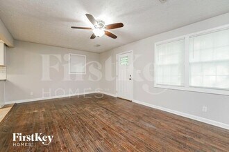 2690 Joyce Ave in Decatur, GA - Building Photo - Building Photo