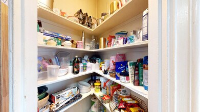 86 Hammond St, Unit 2 in Boston, MA - Foto de edificio - Building Photo