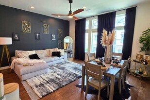 5342 Donovan Gdns Ln in Houston, TX - Building Photo