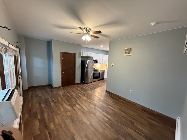 237 Franklin Ave, Unit Unit 1 in Phoenixville, PA - Building Photo - Building Photo