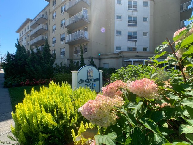260 Beach 81st St