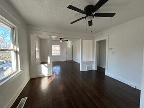 203 S Hardy Ave in Independence, MO - Building Photo - Building Photo