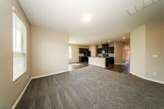 2516 Colby Ct in Yukon, OK - Building Photo - Building Photo