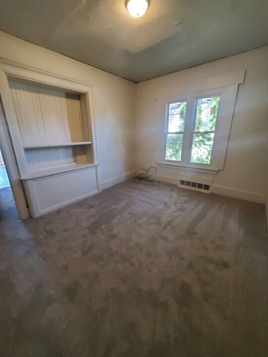 2237-2239 N 33rd St. in Milwaukee, WI - Building Photo