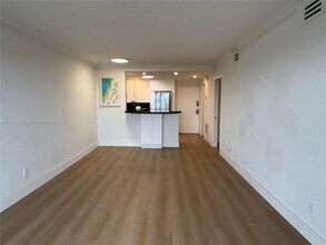 2020 NE 135th St in North Miami, FL - Building Photo - Building Photo