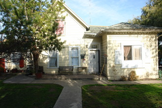 1444 Madison St in Santa Clara, CA - Foto de edificio - Building Photo