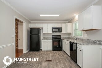 2324 Pine Forest Dr in Gastonia, NC - Building Photo - Building Photo