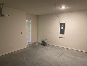 29310 Armoyan Bv in Leesburg, FL - Building Photo - Building Photo