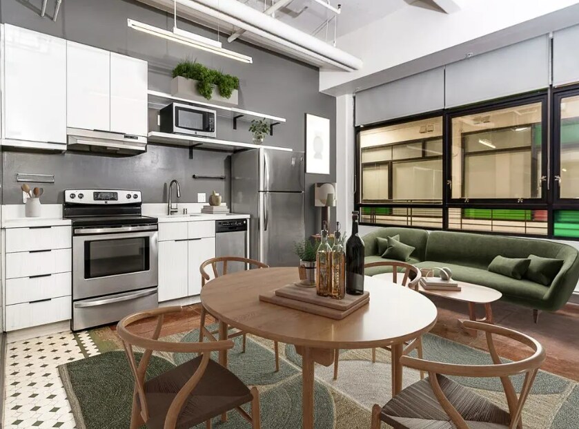 432 S Broadway in Los Angeles, CA - Building Photo