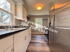 522 Curdes Ave in Fort Wayne, IN - Building Photo - Building Photo