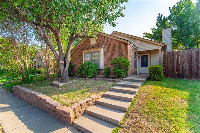 2802 Bridge Lake Dr in Irving, TX - Building Photo - Building Photo