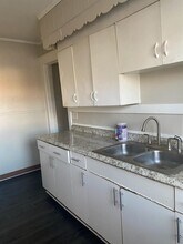 230 Pullman Ave, Unit #1 in Rochester, NY - Foto de edificio - Building Photo