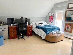 33 Rogers Ave, Unit 1 in Somerville, MA - Building Photo - Building Photo