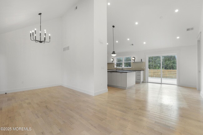 1405 Ridge Ave in Jackson Township, NJ - Building Photo - Building Photo