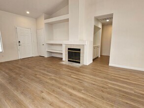 6612 Woodsworth Ave in Las Vegas, NV - Building Photo - Building Photo