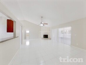 2143 Opal Dr, Unit 28B in Orlando, FL - Building Photo - Building Photo