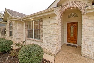 102 Windmill Cove in Georgetown, TX - Building Photo - Building Photo