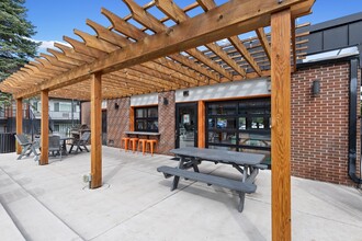 The Lodge in Boulder, CO - Foto de edificio - Building Photo